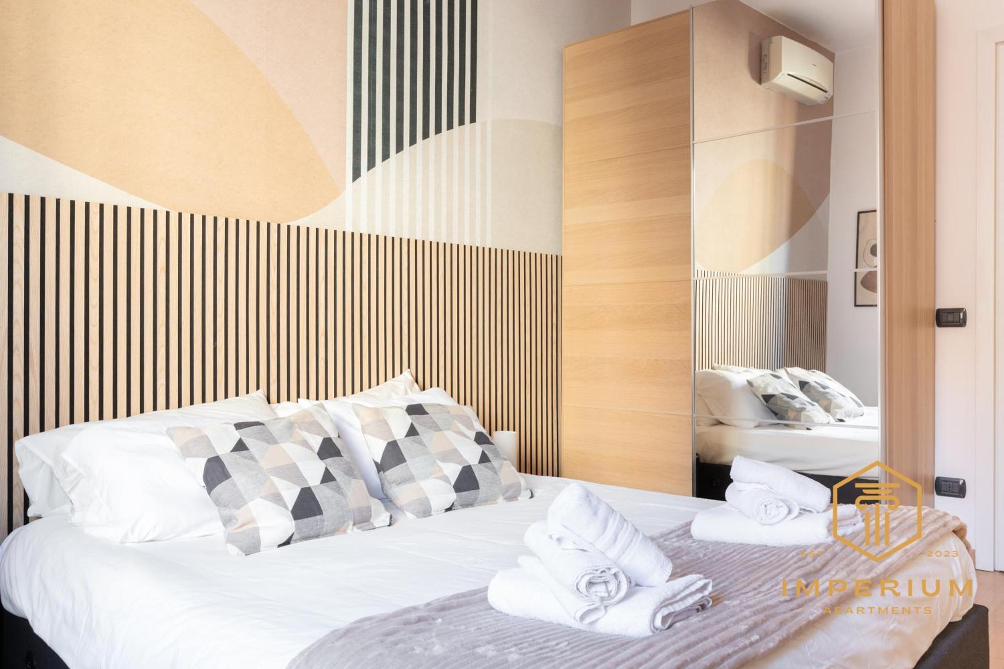 Apartment Imperium Deluxe - 300mt To Metro B, 3 Bedrooms, Panoramic View, A-c Rome